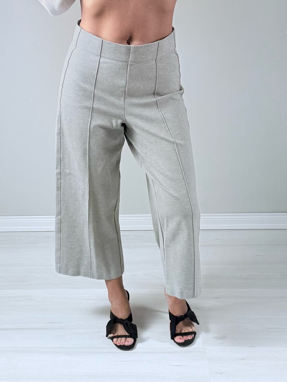 Jones New York Light Gray Wide-Leg Cropped Pants